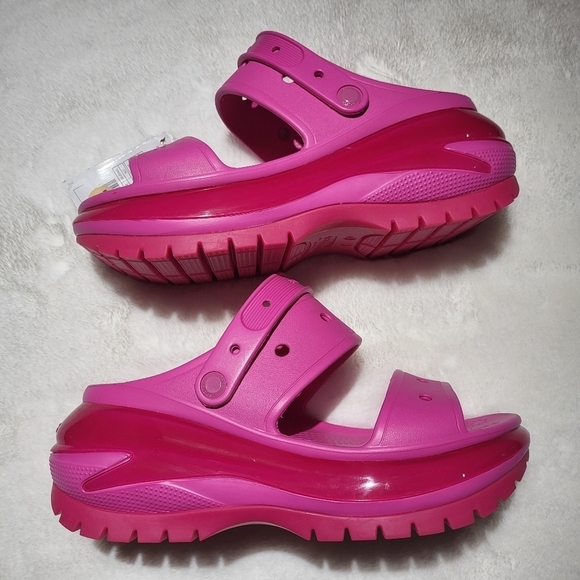 NWT CROCS Mega Crush Sandals - Picture 4 of 10
